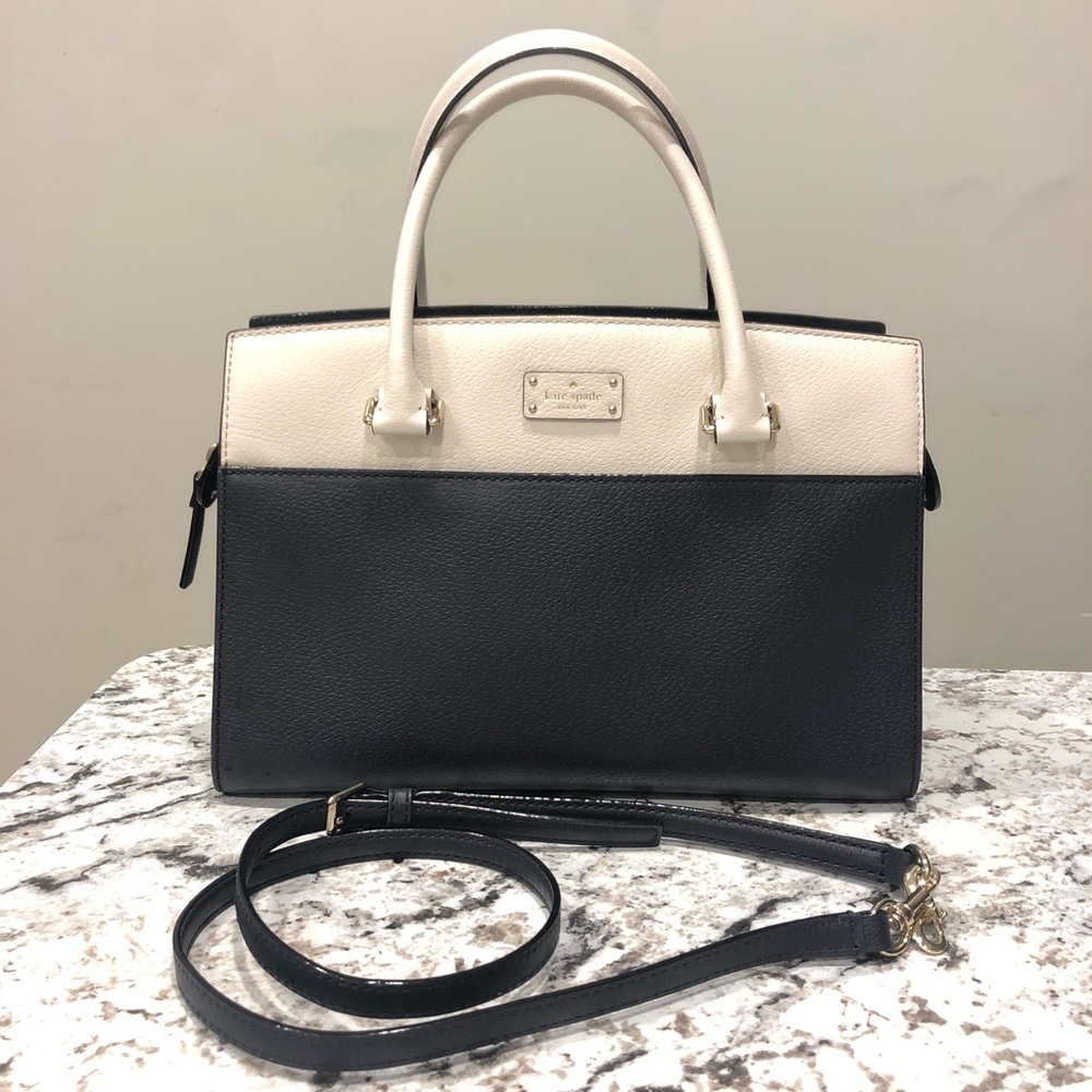 Grove Street Caley | Kate Spade | Navy & White